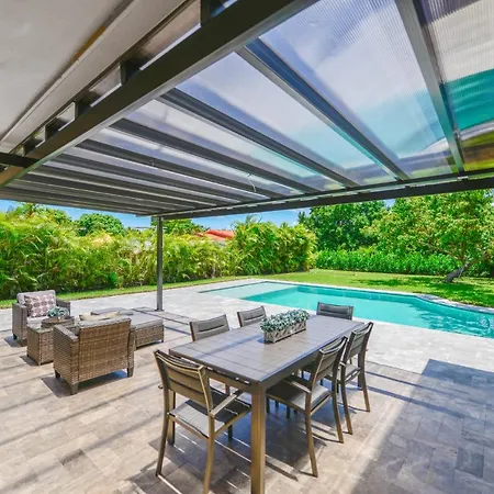 Awesome 4 Bedroom Housew/Pool @Westchester Miami